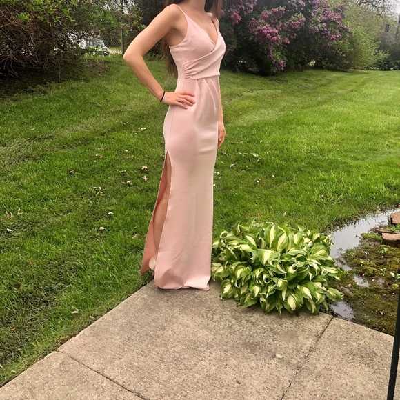 Brand New with Tags Showpo Blush Maxi Dress - Picture 2 of 4